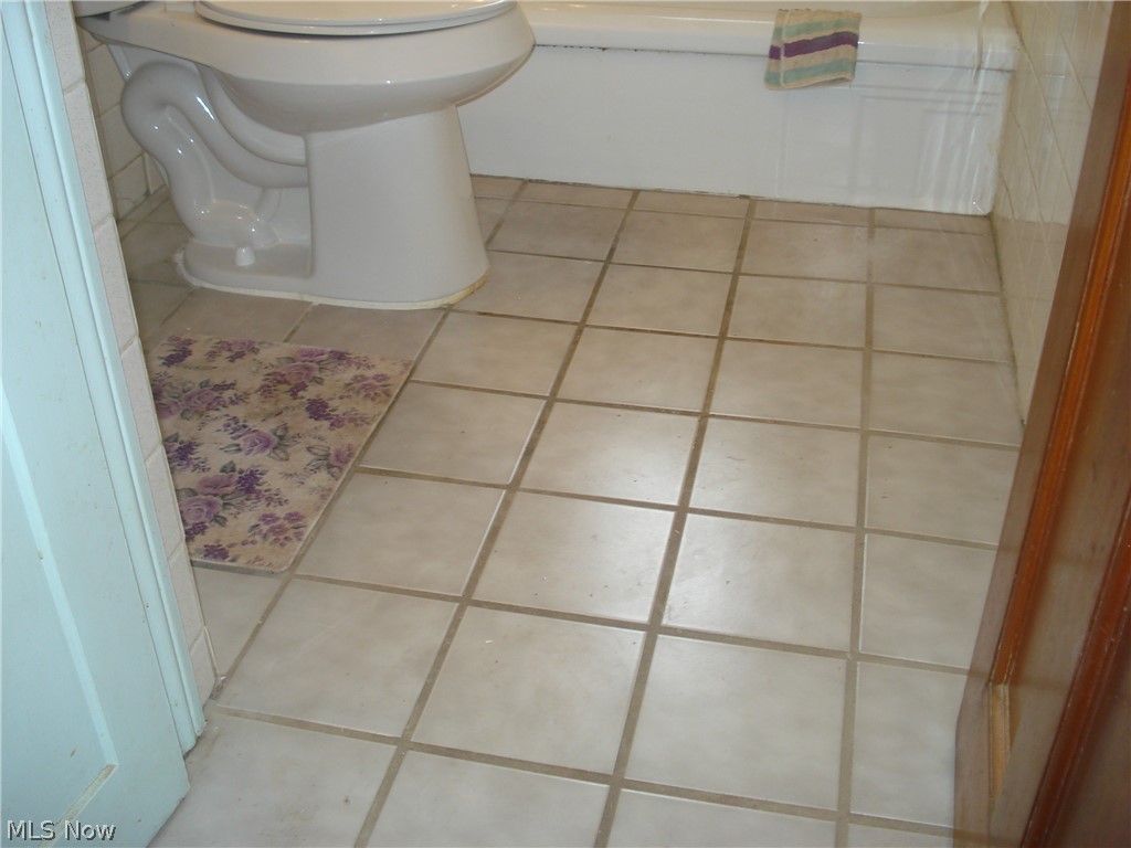 21050 Crystal Avenue Euclid OH 44123