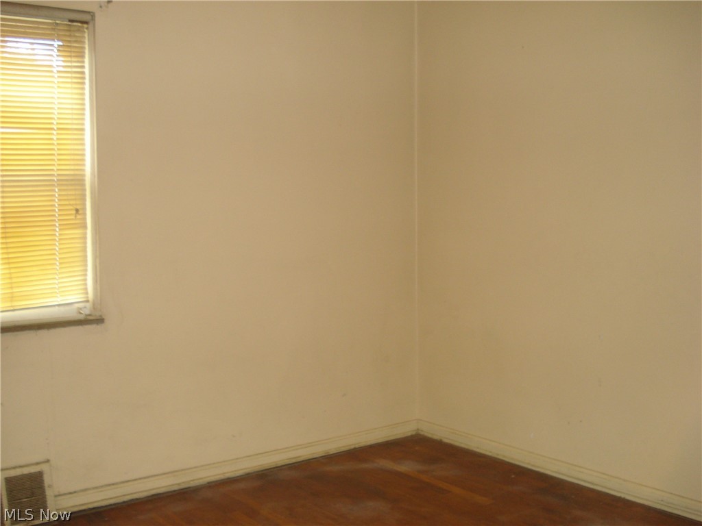 21050 Crystal Avenue Euclid OH 44123