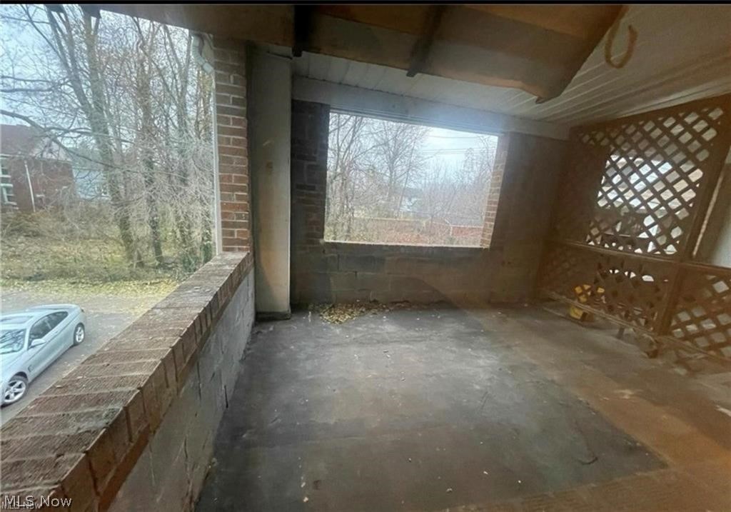 568 101 Street Cleveland OH 44108