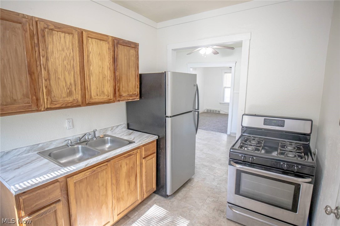 9316 Gibson Avenue Cleveland OH 44105