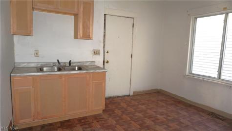10014 Hulda Avenue Cleveland OH 44101