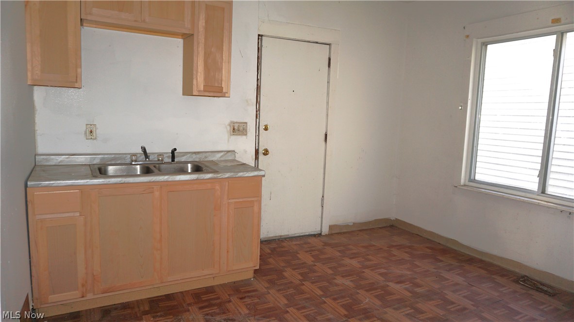 10014 Hulda Avenue Cleveland OH 44101