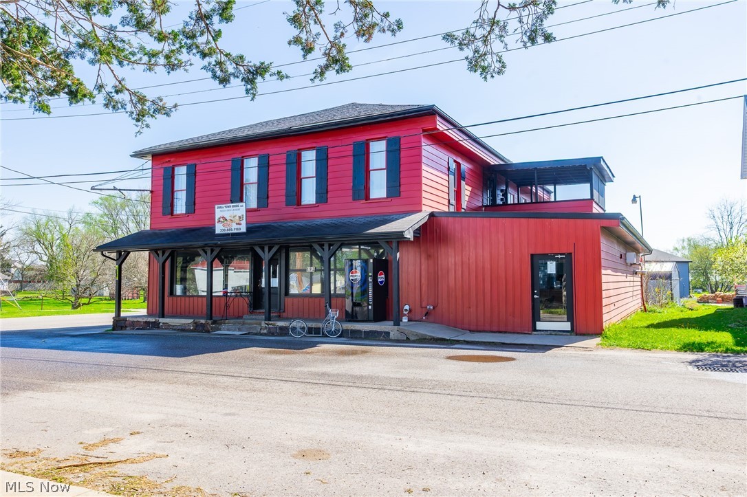 192 2nd Street West Farmington OH 44437