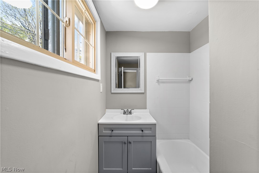1335 West Boulevard Cleveland OH 44102