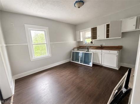 626 E 125th Street Cleveland OH 44108