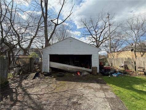 13408 Svec Avenue Cleveland OH 44120