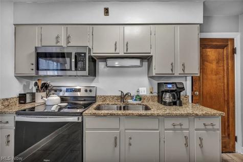 3706 Gridley Road Shaker Heights OH 44122