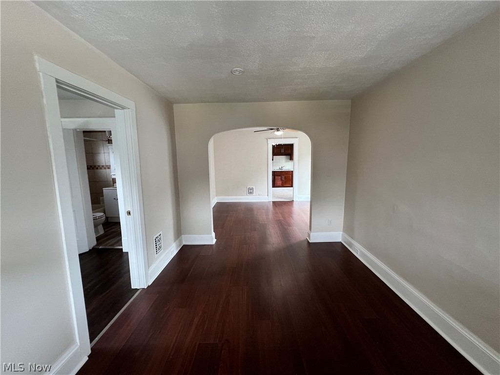 2406 Searsdale Avenue Cleveland OH 44109