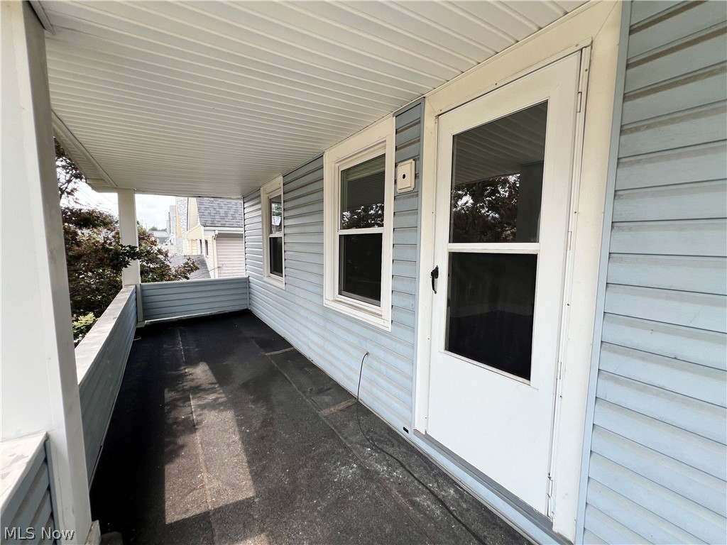 2406 Searsdale Avenue Cleveland OH 44109