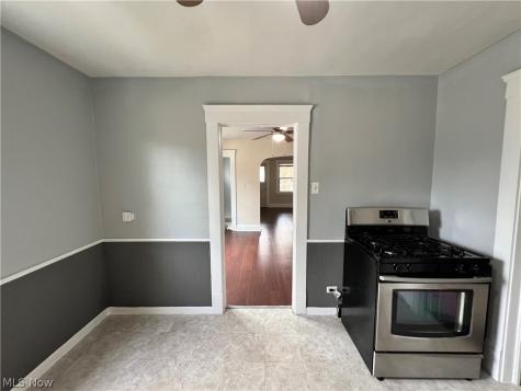 2406 Searsdale Avenue Cleveland OH 44109