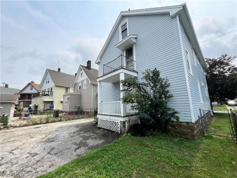 2406 Searsdale Avenue Cleveland OH 44109