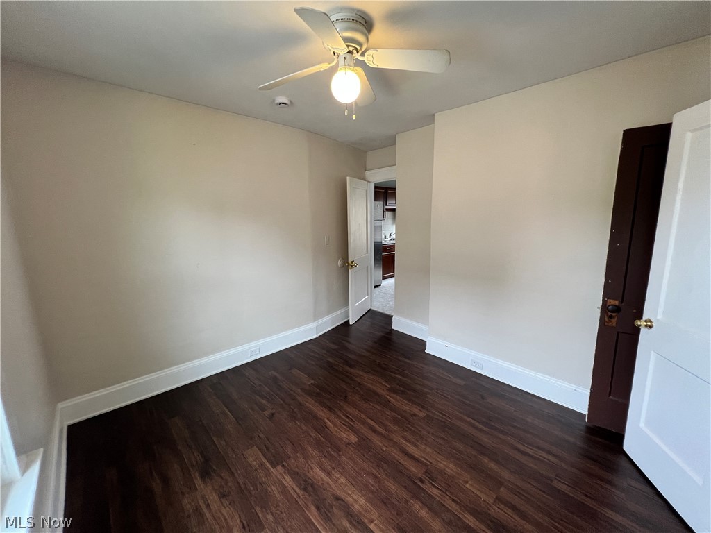 2406 Searsdale Avenue Cleveland OH 44109