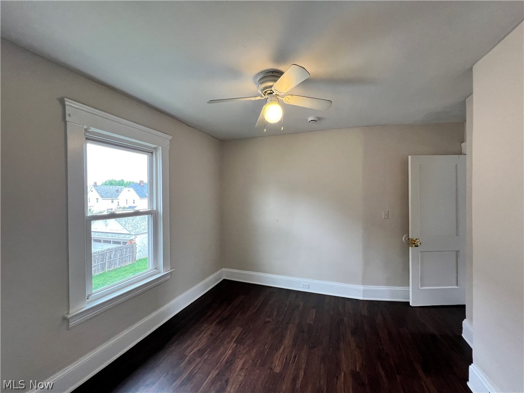 2406 Searsdale Avenue Cleveland OH 44109