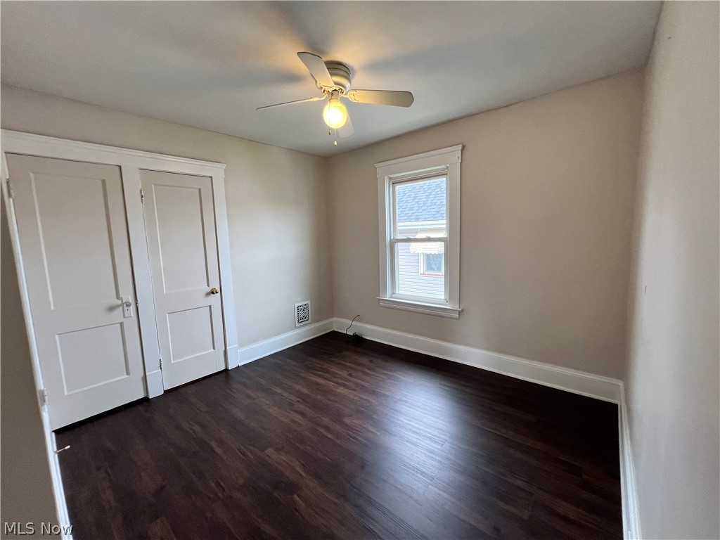 2406 Searsdale Avenue Cleveland OH 44109