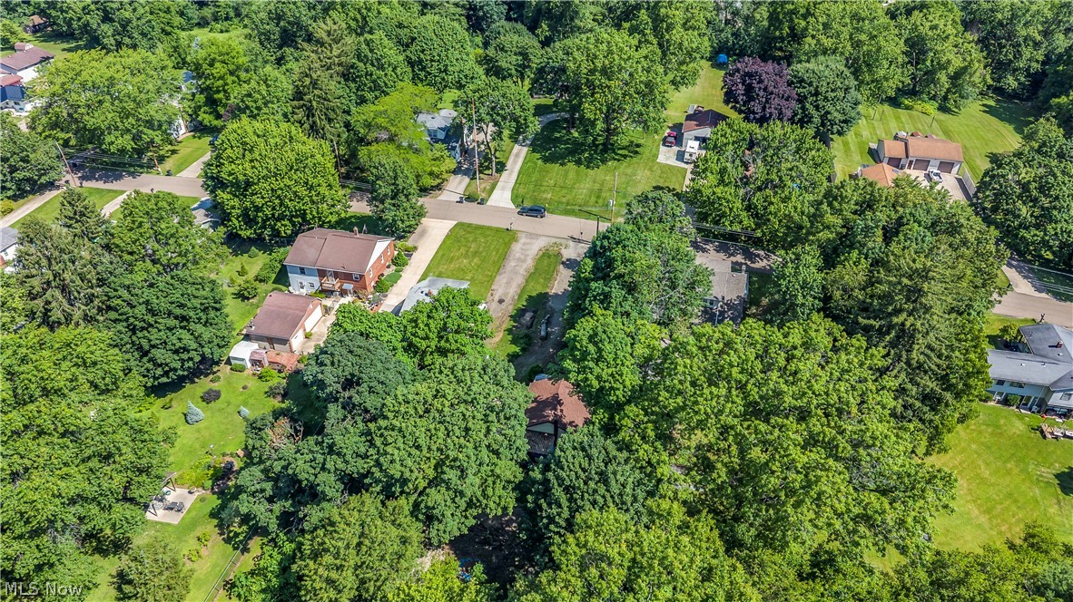 1664 Woods Road Akron OH 44306