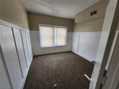 881 Eddy Road Cleveland OH 44108