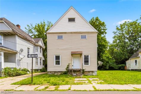 3257 E 56th Place Cleveland OH 44127