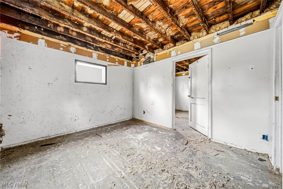 3257 E 56th Place Cleveland OH 44127