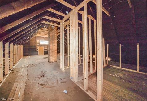 3257 E 56th Place Cleveland OH 44127