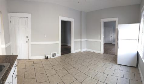4350 W 28th Street Cleveland OH 44109