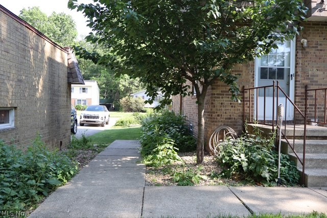 7744 Brookwood Drive NE Warren OH 44484