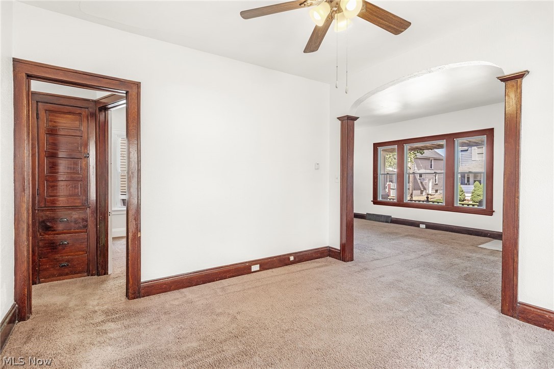 3358 W 97th Cleveland OH 44102