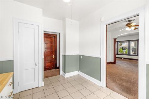 3358 W 97th Cleveland OH 44102