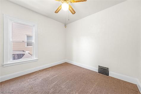 3358 W 97th Cleveland OH 44102