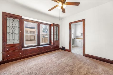 3358 W 97th Cleveland OH 44102