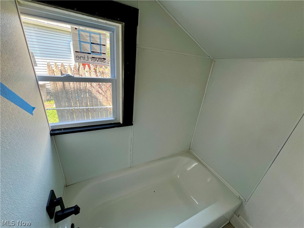 4212 Apple Avenue Cleveland OH 44113