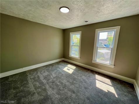 4212 Apple Avenue Cleveland OH 44113