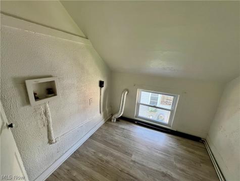4212 Apple Avenue Cleveland OH 44113
