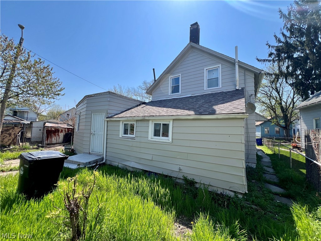 4212 Apple Avenue Cleveland OH 44113