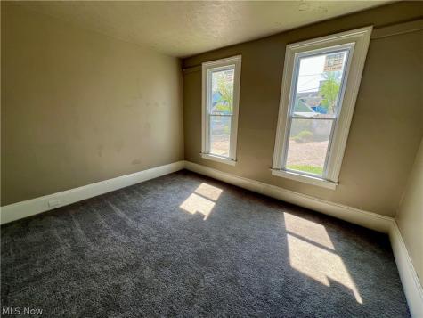 4212 Apple Avenue Cleveland OH 44113
