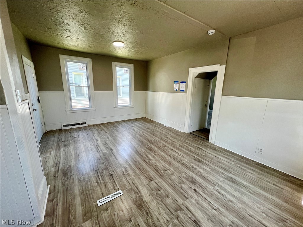 4212 Apple Avenue Cleveland OH 44113