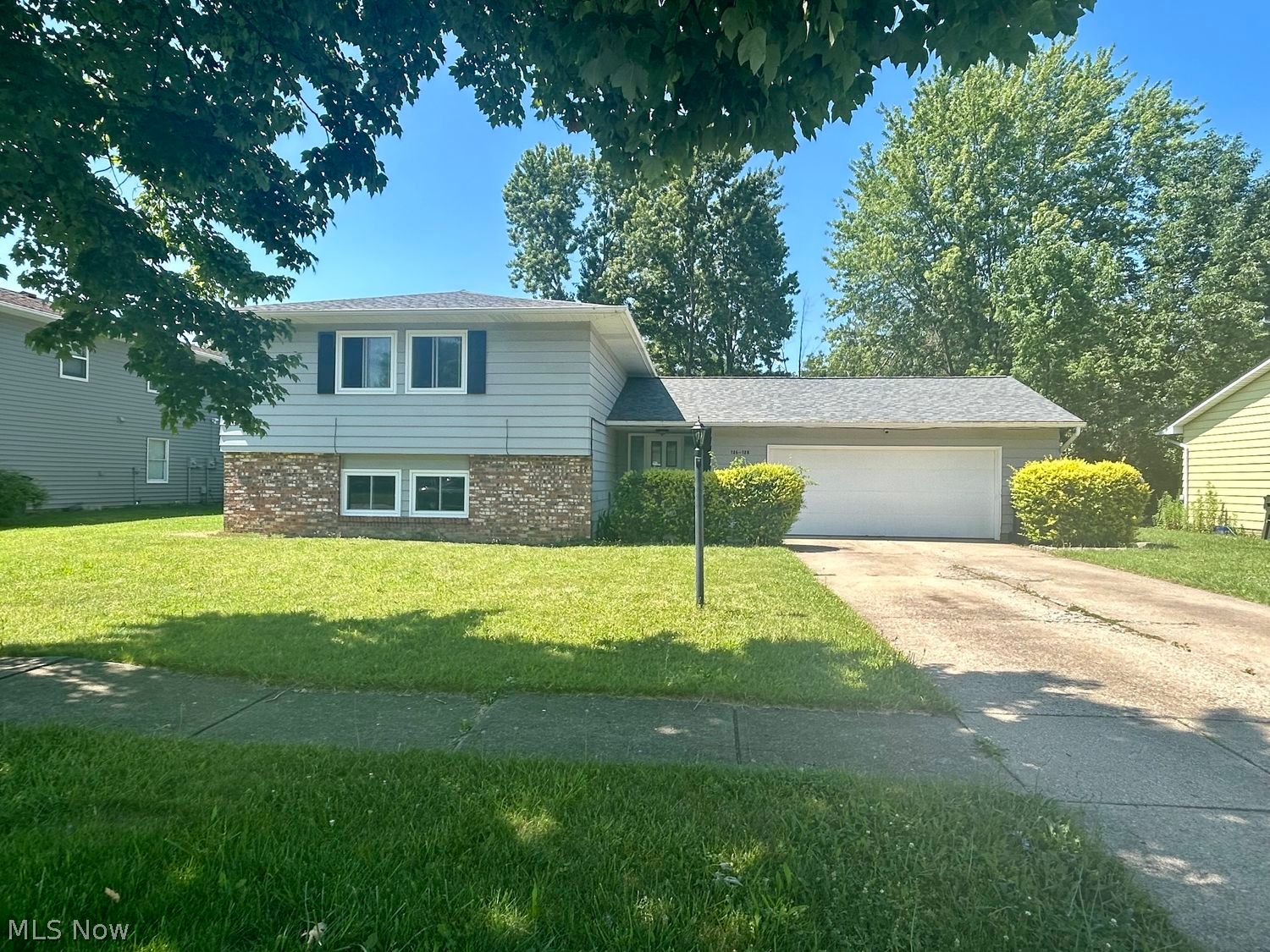 126 Hemlock Drive Elyria OH 44035