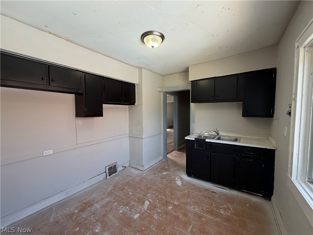 3305 W 33rd Street Cleveland OH 44109