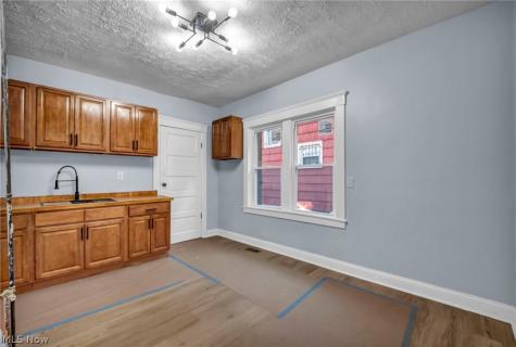1259 E 71st Street Cleveland OH 44103