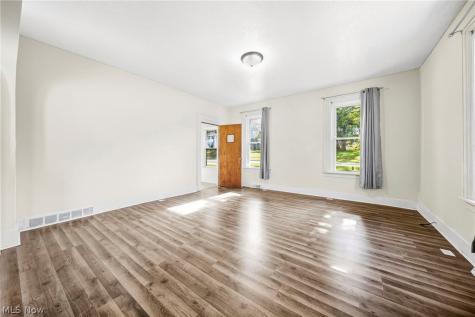 352 W Jackson Street Painesville OH 44077