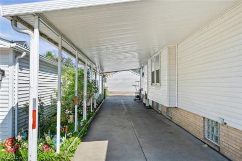 1265-1267 W 108th Street Cleveland OH 44102