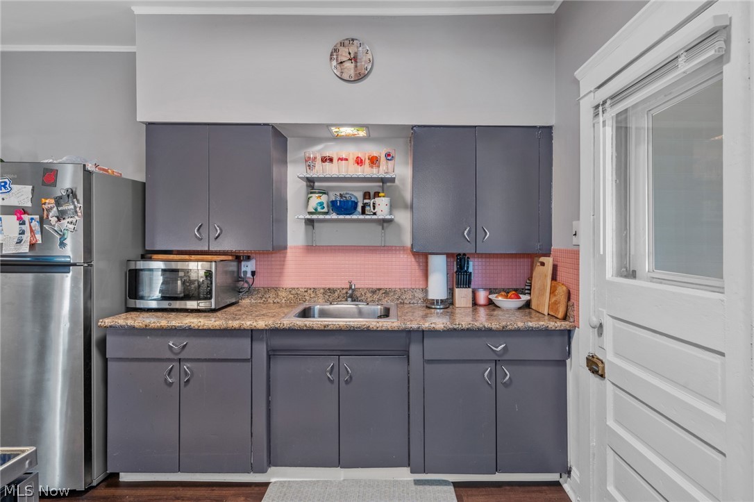 1265-1267 W 108th Street Cleveland OH 44102