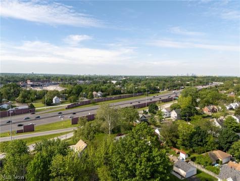 14713 Westropp Avenue Cleveland OH 44110