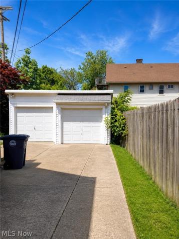 14713 Westropp Avenue Cleveland OH 44110