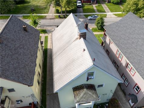14713 Westropp Avenue Cleveland OH 44110