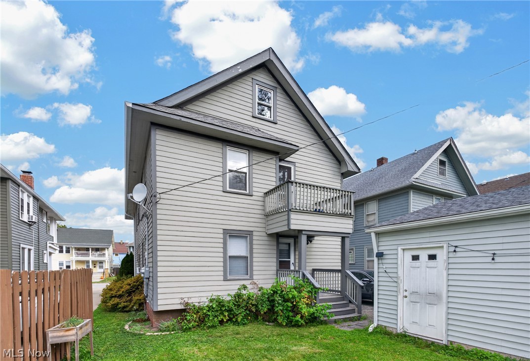 14969 Delaware Avenue Lakewood OH 44107