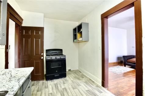 11825 Lenacrave Avenue Cleveland OH 44105