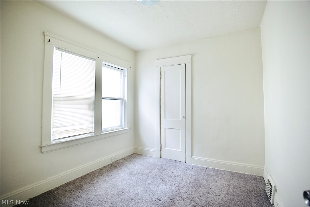 11825 Lenacrave Avenue Cleveland OH 44105