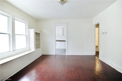 11825 Lenacrave Avenue Cleveland OH 44105