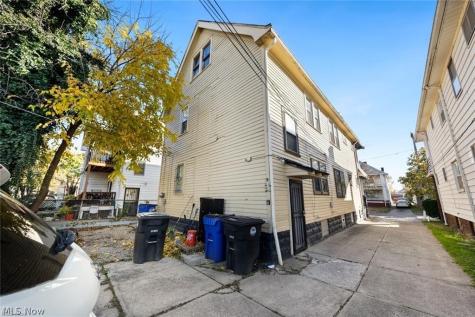 11825 Lenacrave Avenue Cleveland OH 44105