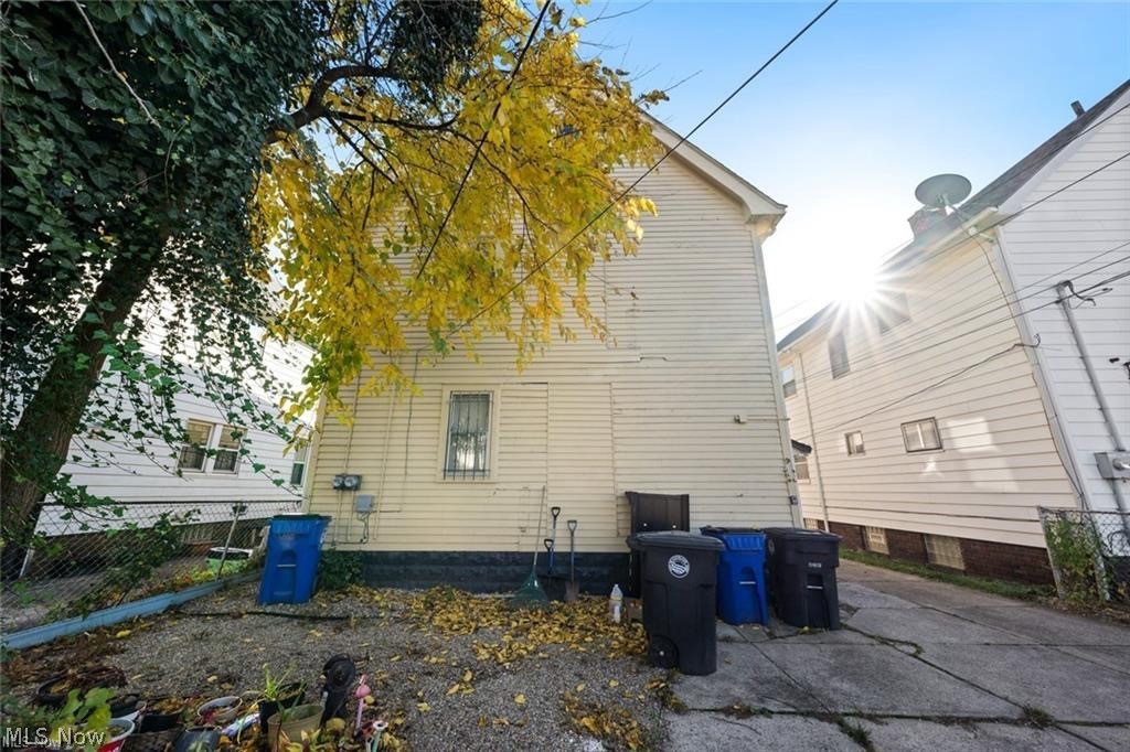 11825 Lenacrave Avenue Cleveland OH 44105